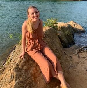 Meet your Posher, Brinlee